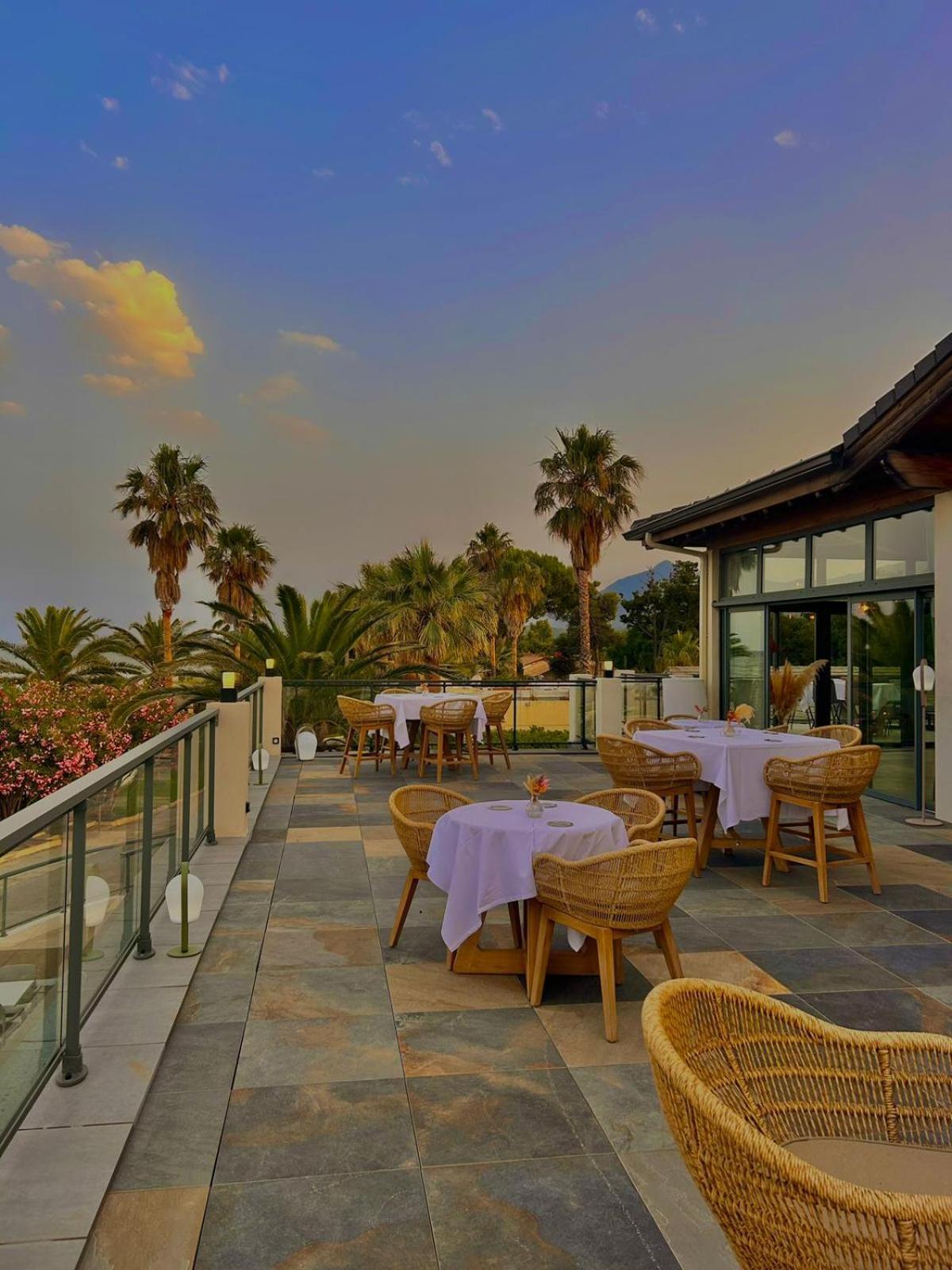 Hotel & Restaurant San Pellegrino Folelli Eksteriør billede